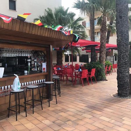 Retiro Beach Apartment Denia Bagian luar foto