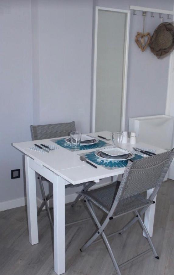 Retiro Beach Apartment Denia Bagian luar foto